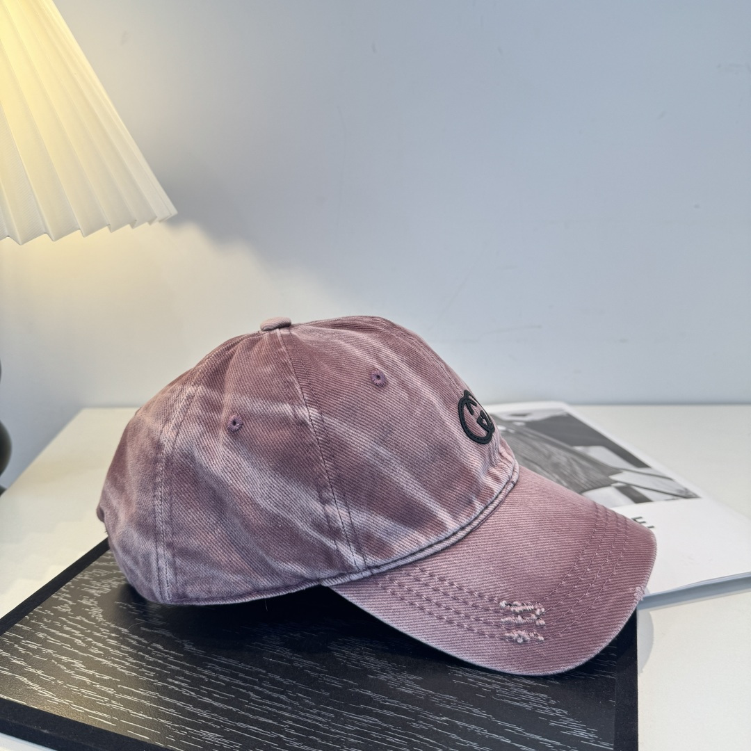 古奇棒球帽♥️GUCCI🧢官网新品，棒球帽，原单品质火爆来袭 。🎩 工艺非常精美 高档大气上档次！低调奢