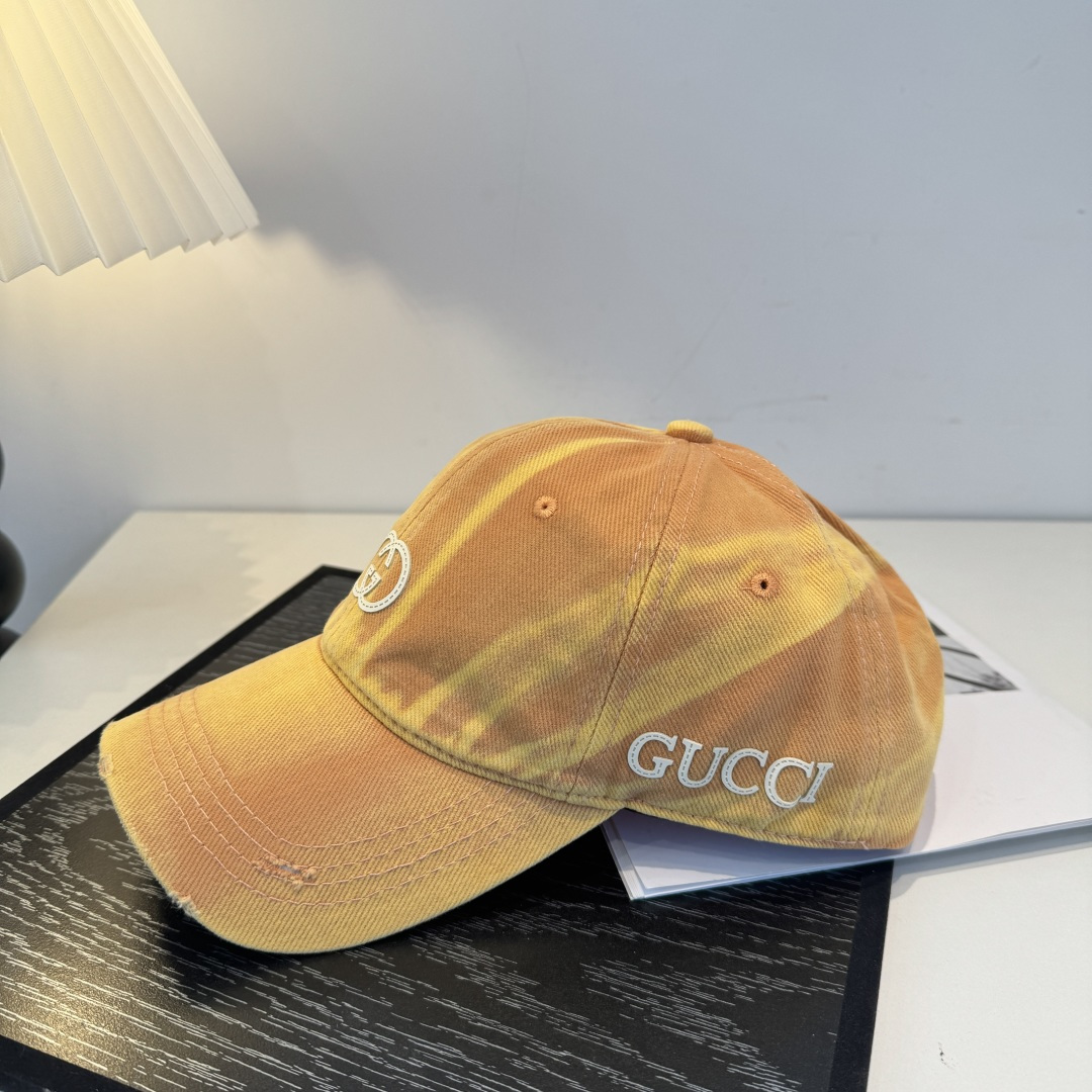 古奇棒球帽♥️GUCCI🧢官网新品，棒球帽，原单品质火爆来袭 。🎩 工艺非常精美 高档大气上档次！低调奢
