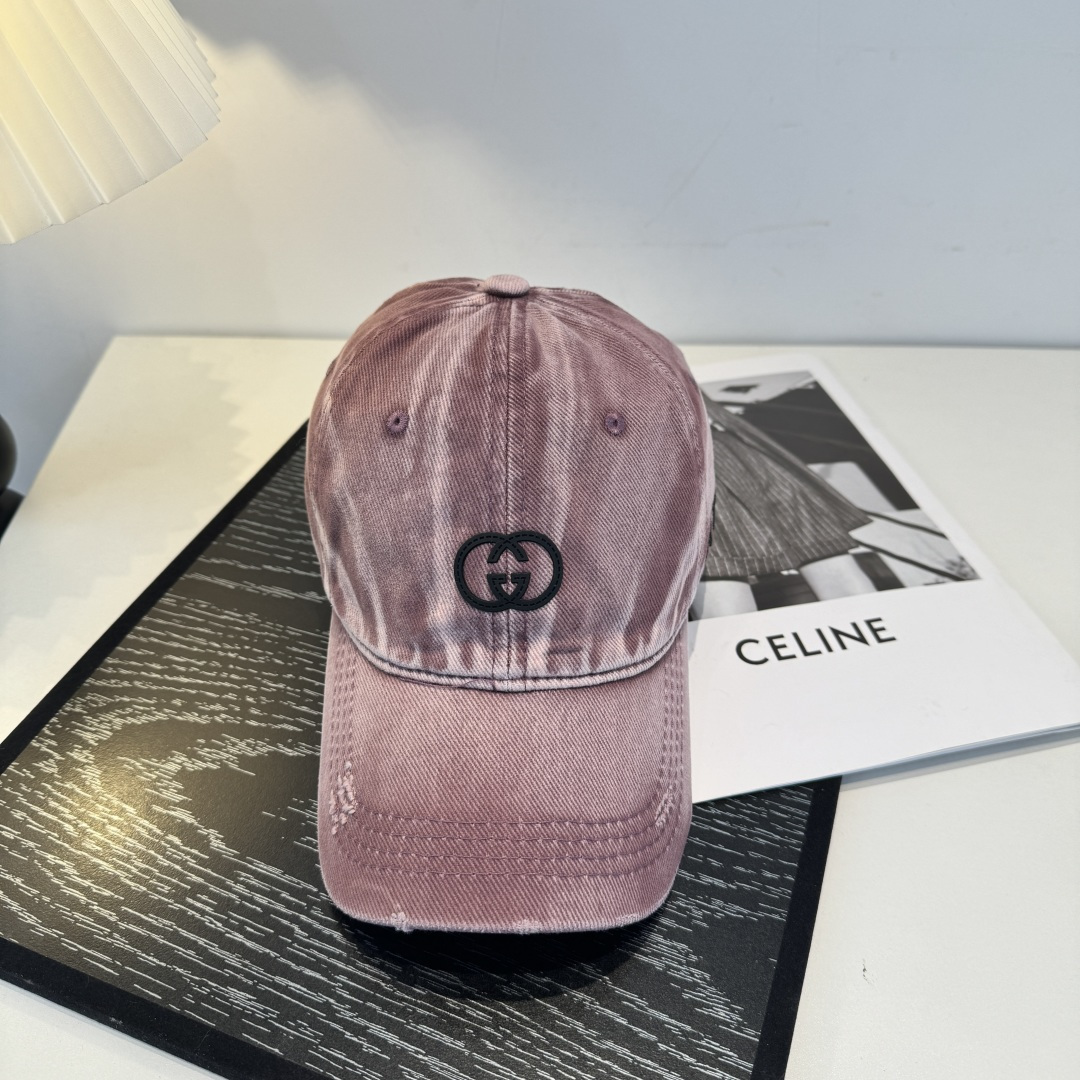 古奇棒球帽♥️GUCCI🧢官网新品，棒球帽，原单品质火爆来袭 。🎩 工艺非常精美 高档大气上档次！低调奢