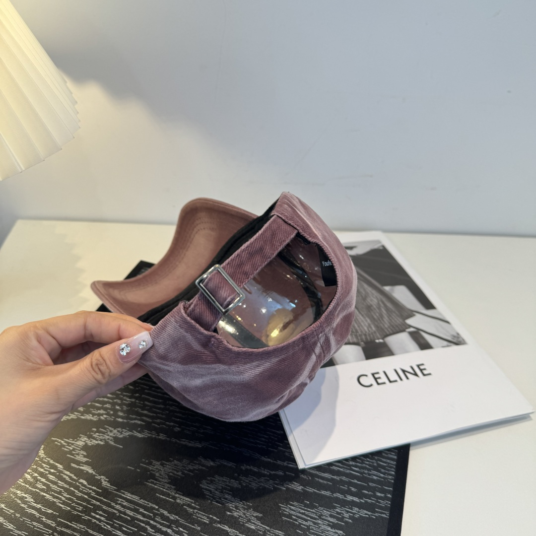 古奇棒球帽♥️GUCCI🧢官网新品，棒球帽，原单品质火爆来袭 。🎩 工艺非常精美 高档大气上档次！低调奢