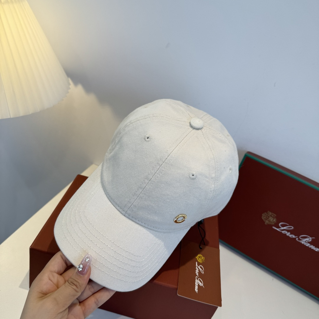 LP最新棒球帽 时尚前卫的休闲设计风格，戴上头就是这样好看看哦，做工精细，男女同款！