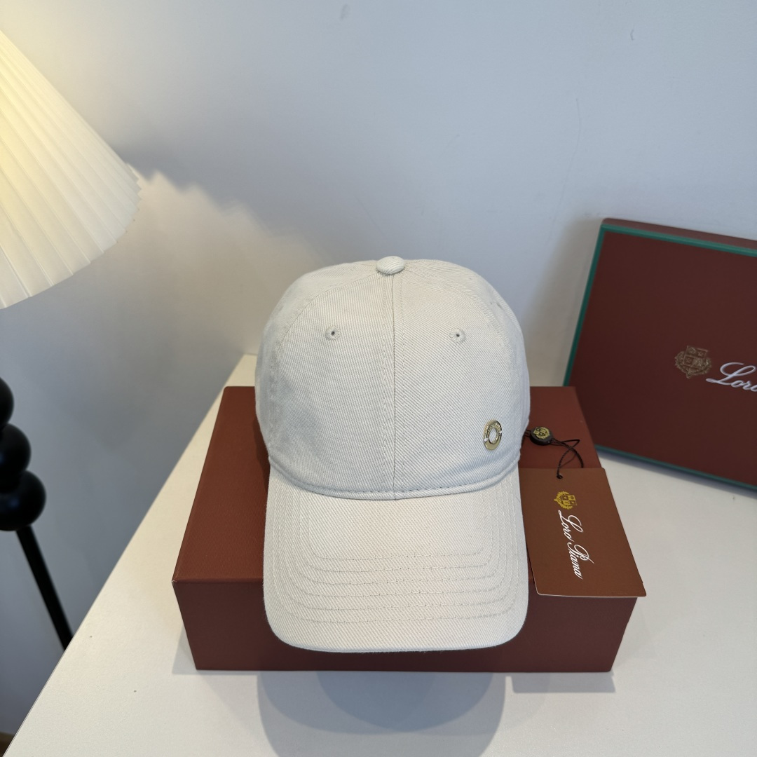 LP最新棒球帽 时尚前卫的休闲设计风格，戴上头就是这样好看看哦，做工精细，男女同款！