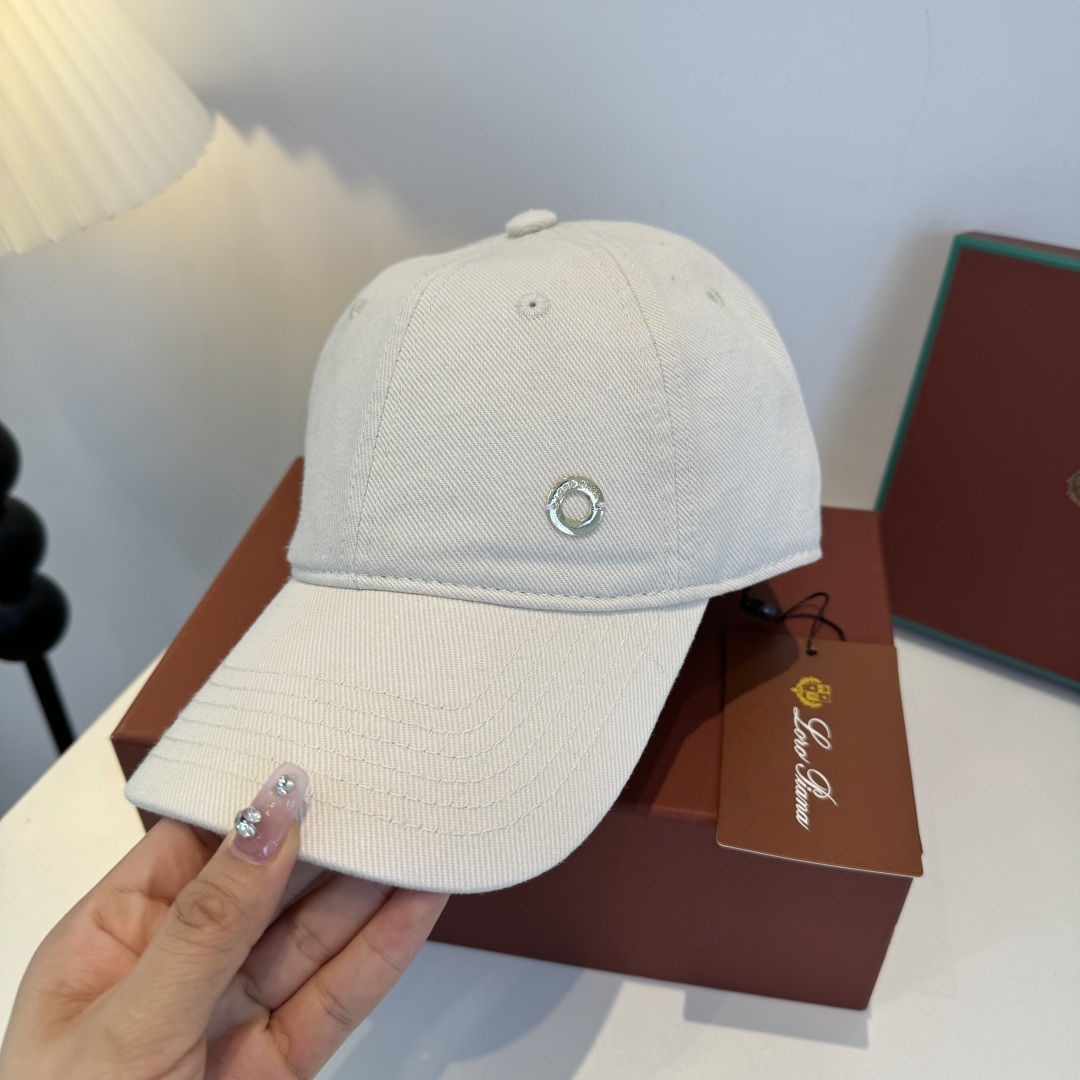 LP最新棒球帽 时尚前卫的休闲设计风格，戴上头就是这样好看看哦，做工精细，男女同款！