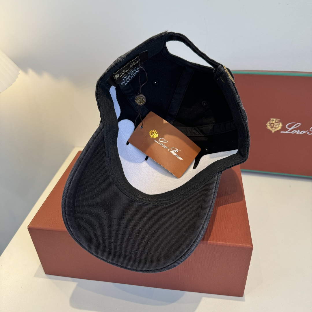 LP最新棒球帽 时尚前卫的休闲设计风格，戴上头就是这样好看看哦，做工精细，男女同款！