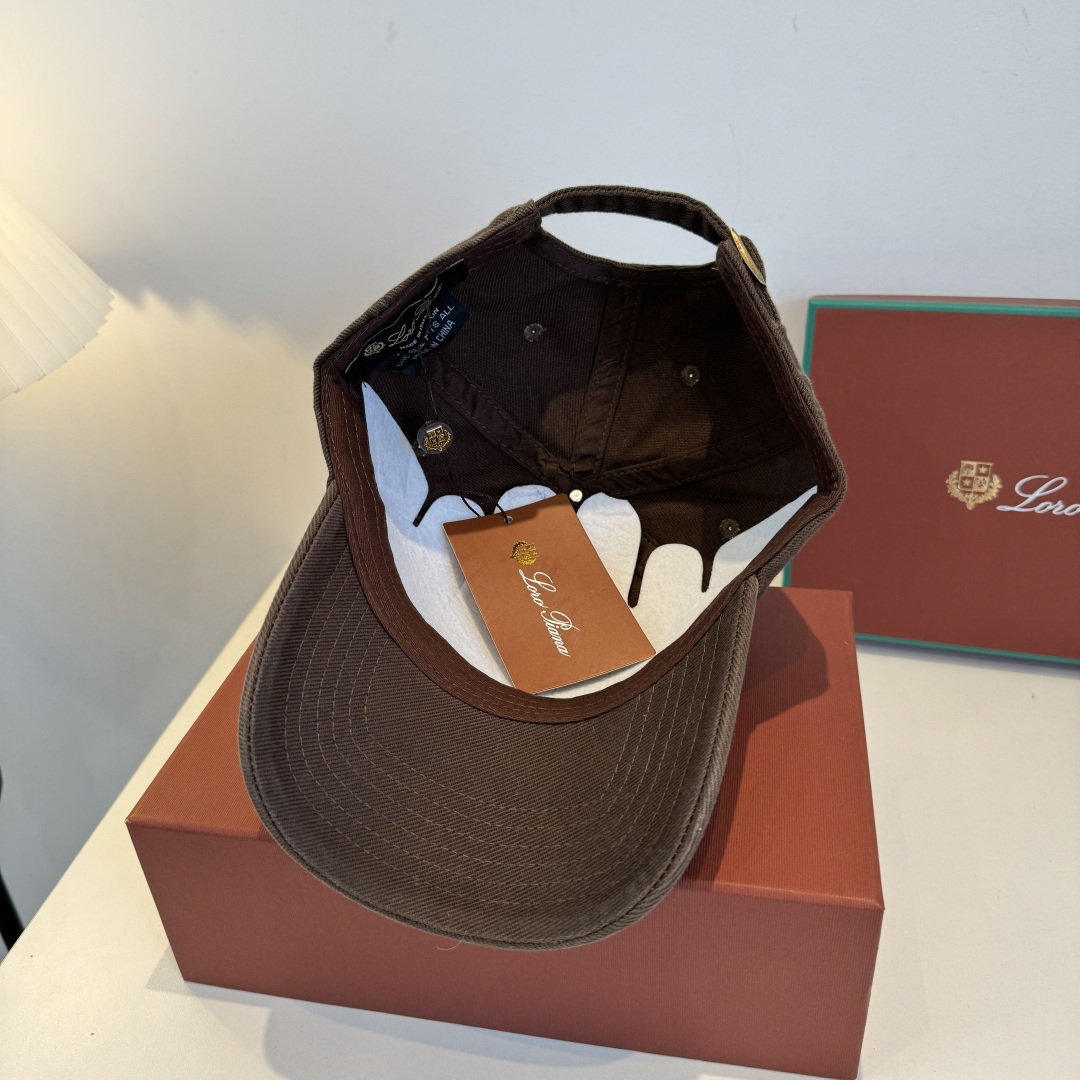 LP最新棒球帽 时尚前卫的休闲设计风格，戴上头就是这样好看看哦，做工精细，男女同款！