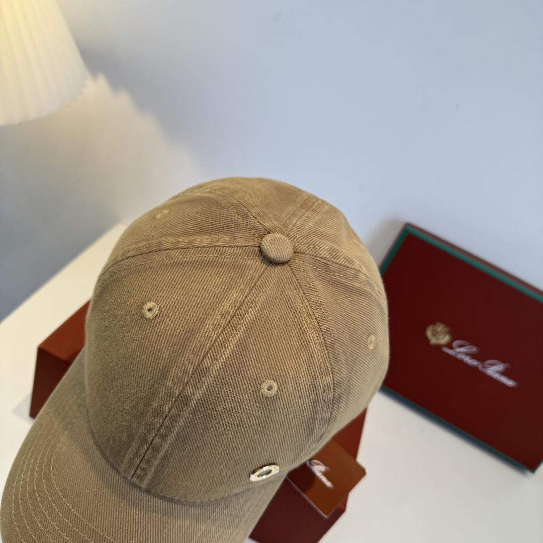 LP最新棒球帽 时尚前卫的休闲设计风格，戴上头就是这样好看看哦，做工精细，男女同款！