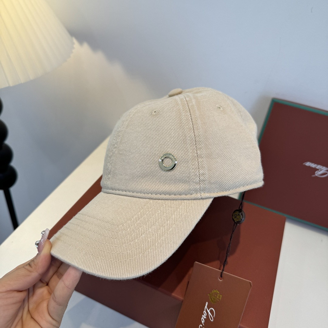 LP最新棒球帽 时尚前卫的休闲设计风格，戴上头就是这样好看看哦，做工精细，男女同款！