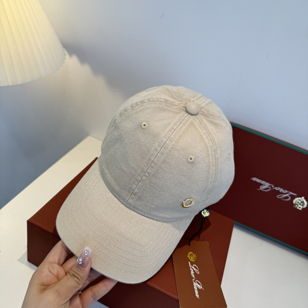 LP最新棒球帽 时尚前卫的休闲设计风格，戴上头就是这样好看看哦，做工精细，男女同款！