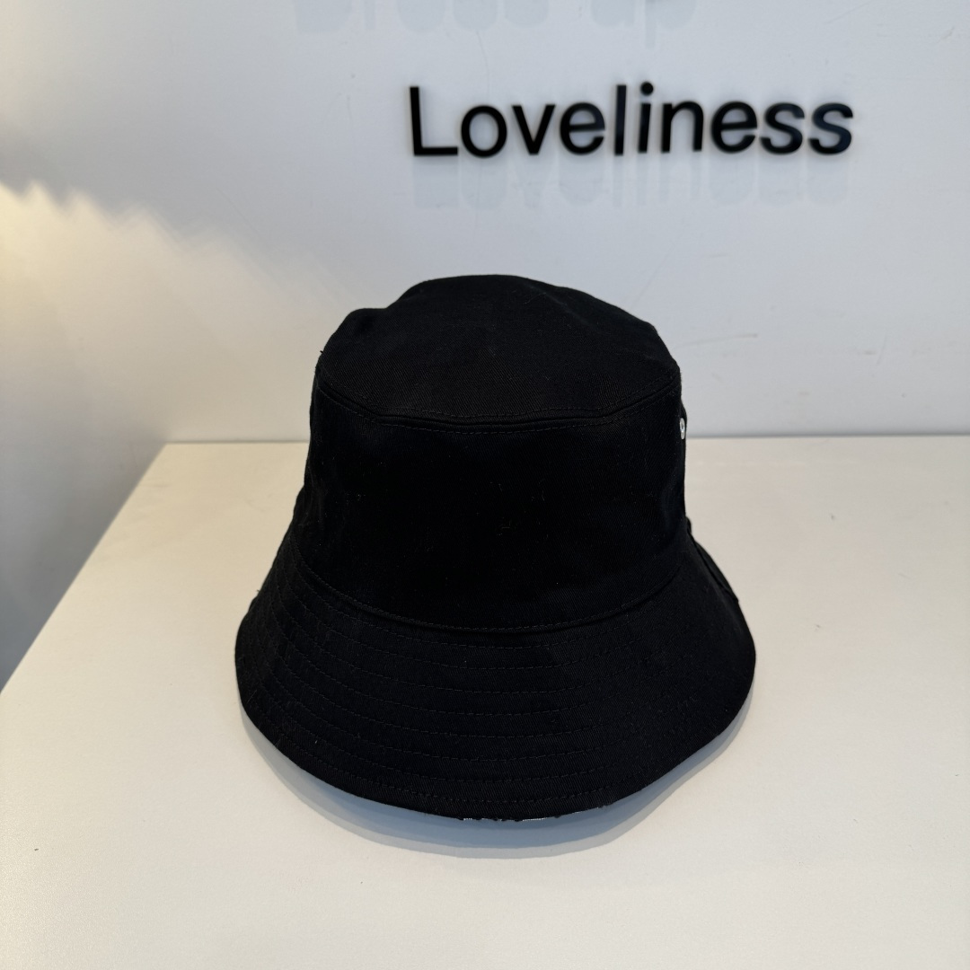 【DIOR迪奥】新款走量简约渔夫帽，新款出货，大牌款超好搭配，赶紧入手！