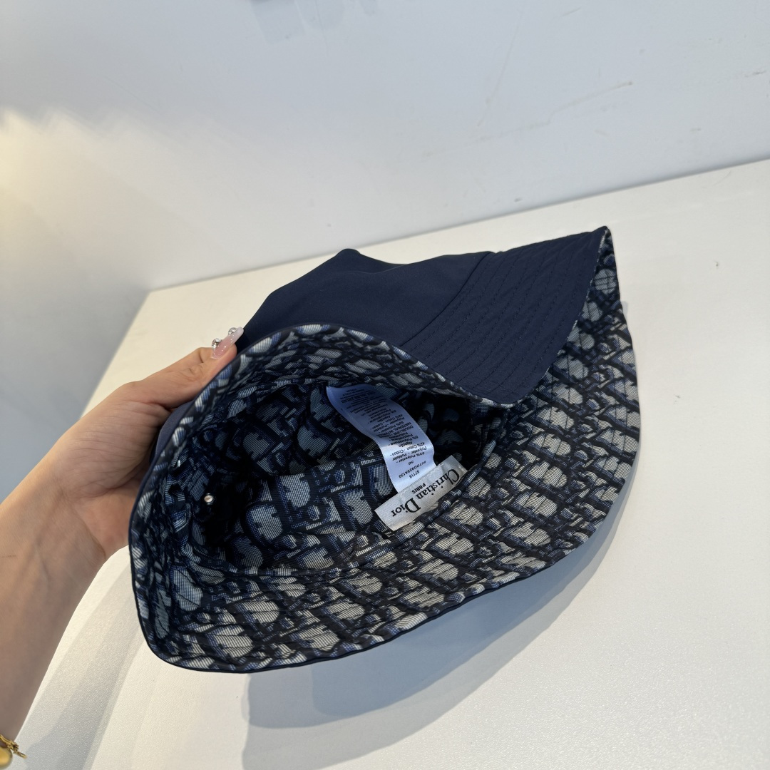 【DIOR迪奥】新款走量简约渔夫帽，新款出货，大牌款超好搭配，赶紧入手！