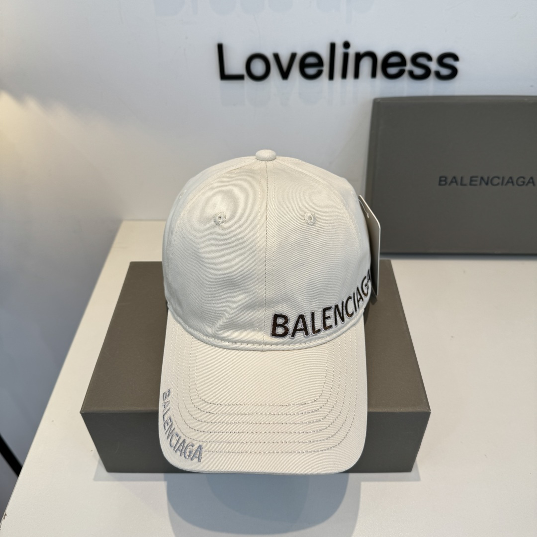 BALENCIAGA巴黎世家新款logo棒球帽，很酷的色系，男女佩戴都有不同style，第一批抢先出货！