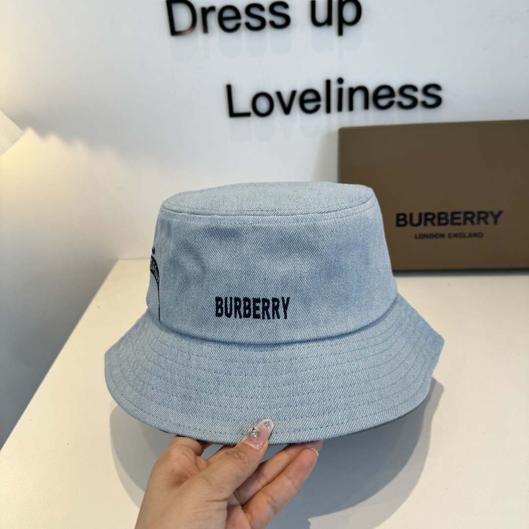 NO:764262,BURBERRY's new early spring fisherman hat, simple and fashionable, the same style for men and women!  High-quality products, enjoy the sense of quality!  Hats, straw hats, bucket hats, baseball caps, hats, burberry, burberry, espadrilles, hats19860909BURBERRY巴宝利早春新款渔夫帽,简约尚时风,男女同款！高质品,尊享品质感！帽子草帽渔夫帽棒球帽,帽子,burberry,burberry,espadrilles,hats,hat