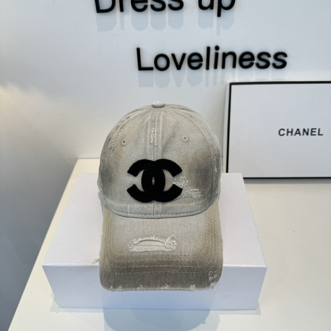NO:764659,Chanel CHANEL new baseball cap, Xiaoxiang classic simplicity, fashionable and casual design, popular new hat, straw hat, fisherman hat, baseball cap, hat, chanel, chanel, espadrilles, hats19860909香奈儿CHANEL 新品棒球帽,小香经典简约,时尚休闲设计 跑量新品帽子草帽渔夫帽棒球帽,帽子,chanel,chanel,espadrilles,hats,hat