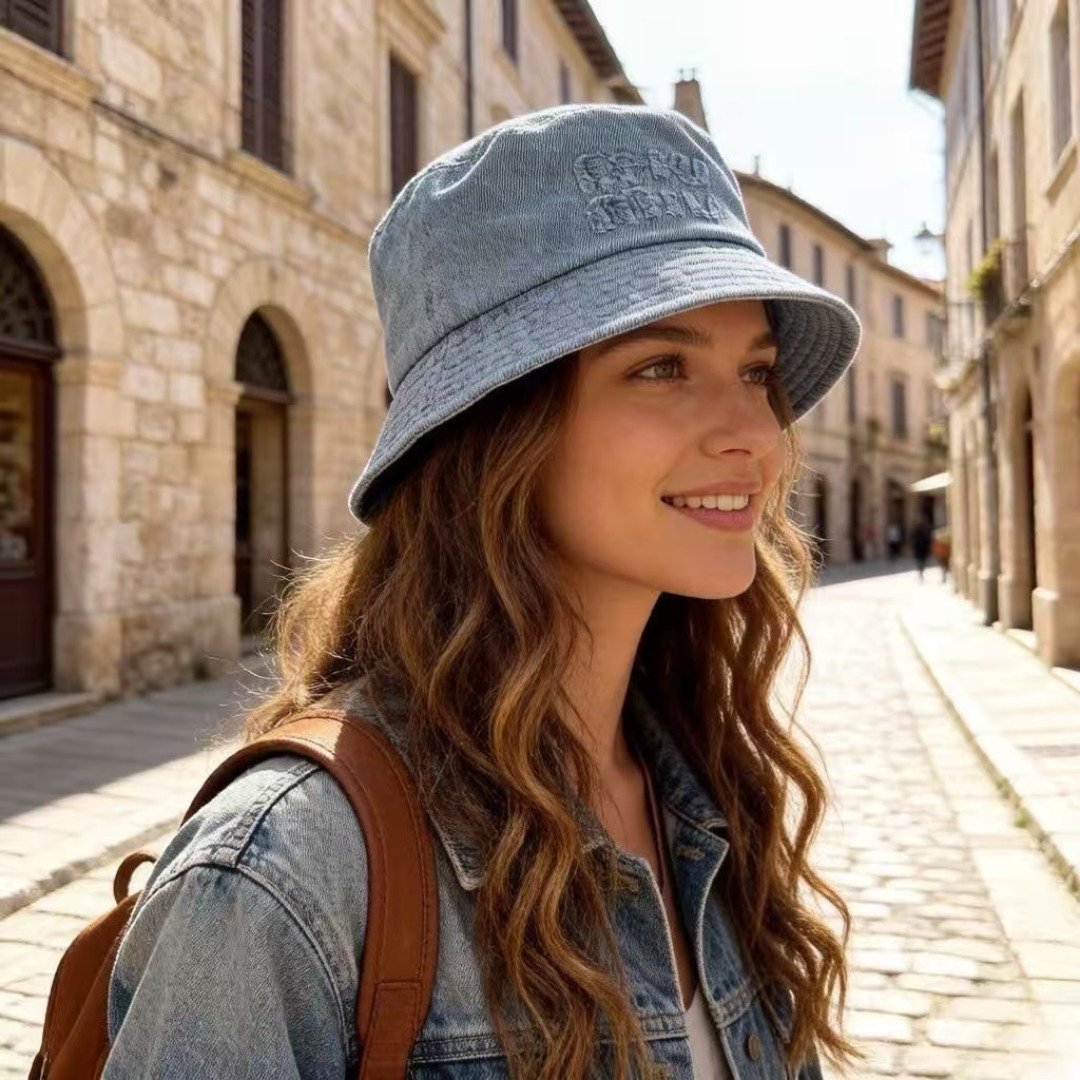 NO:765276,The new Miu Miu bucket hat is made by heavy industry to create a high-end atmosphere, and it is a versatile style that is popular!  hats straw hat bucket hat baseball cap, hat, espadrilles, hats19860909新款谬谬 渔夫帽 重工打造高端大气,百搭款跑量！帽子草帽渔夫帽棒球帽,帽子,espadrilles,hats,hat