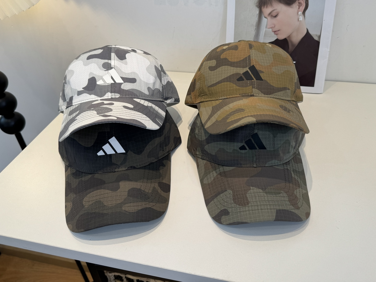 adidas（阿迪达斯）新款棒球帽，款式经典，时尚高级！💗大牌出街，潮人必备