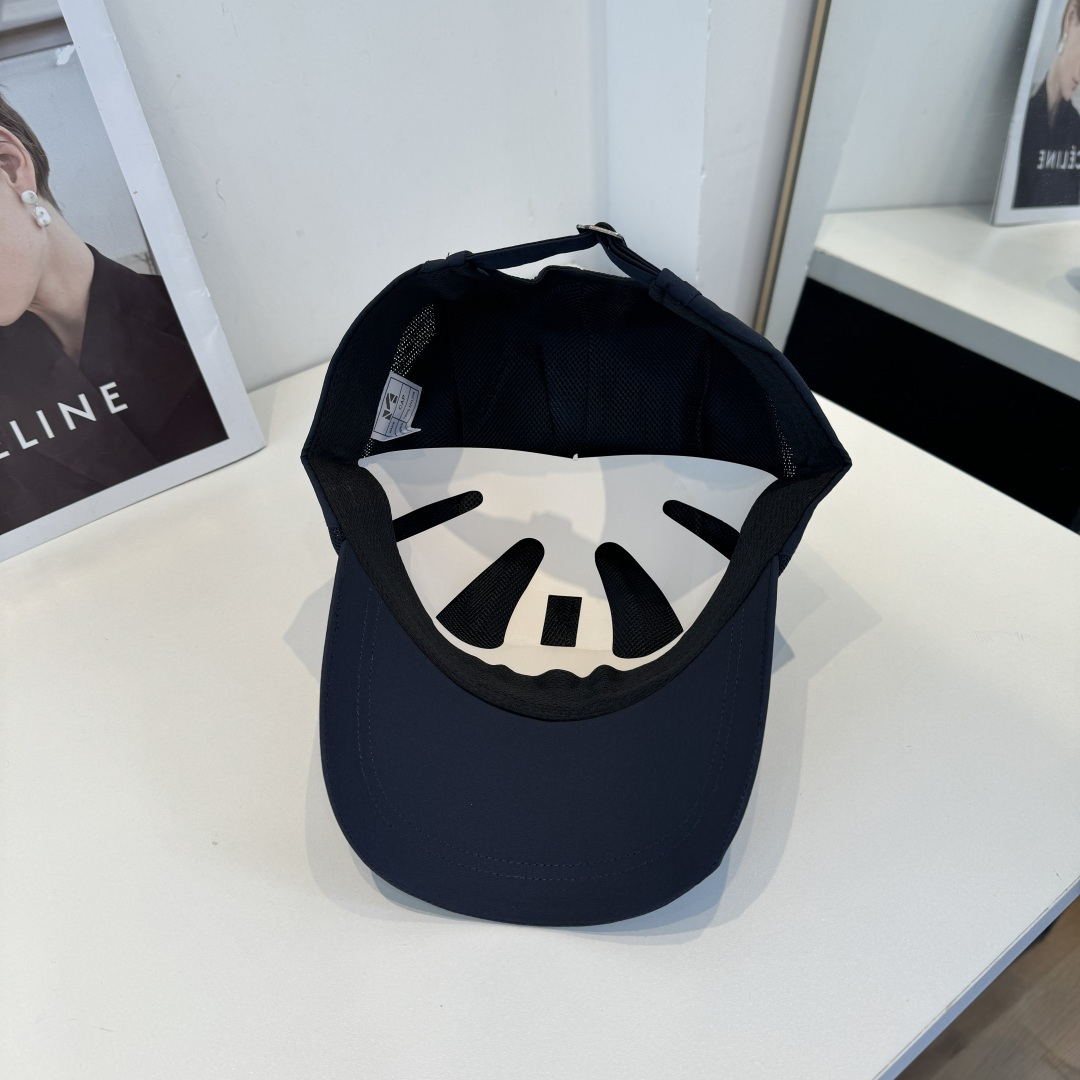 新品ꫛꫀꪝ ❥——❤专柜品质，细节就是完美MLB拼接新款 官网步上新Ny🧢，代购版本 质量看细节好！