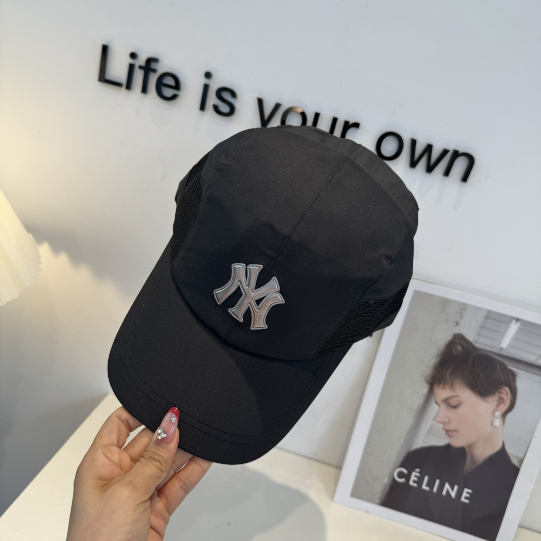 新品ꫛꫀꪝ ❥——❤专柜品质，细节就是完美MLB拼接新款 官网步上新Ny🧢，代购版本 质量看细节好！