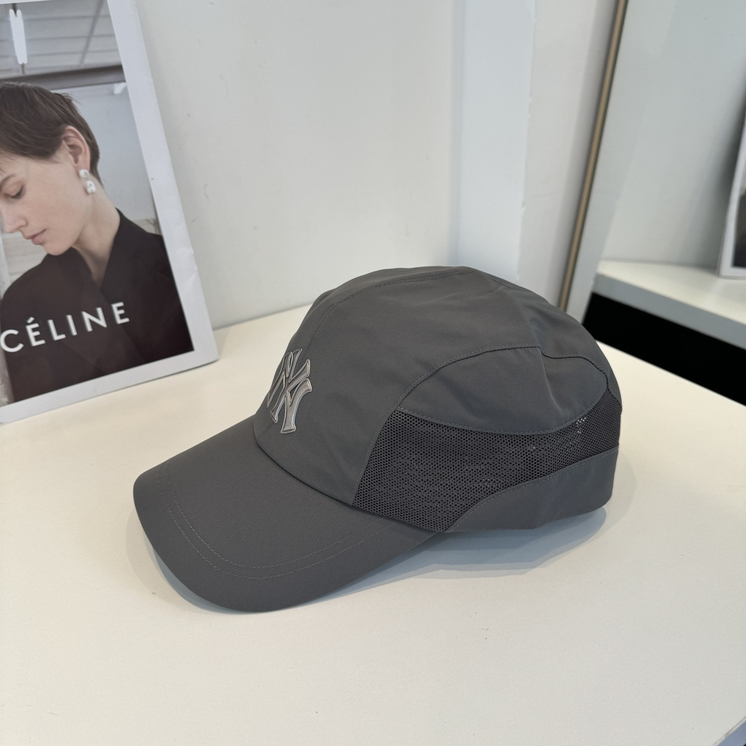 新品ꫛꫀꪝ ❥——❤专柜品质，细节就是完美MLB拼接新款 官网步上新Ny🧢，代购版本 质量看细节好！