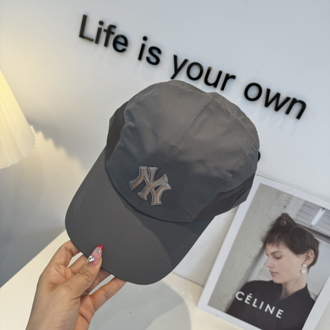 新品ꫛꫀꪝ ❥——❤专柜品质，细节就是完美MLB拼接新款 官网步上新Ny🧢，代购版本 质量看细节好！