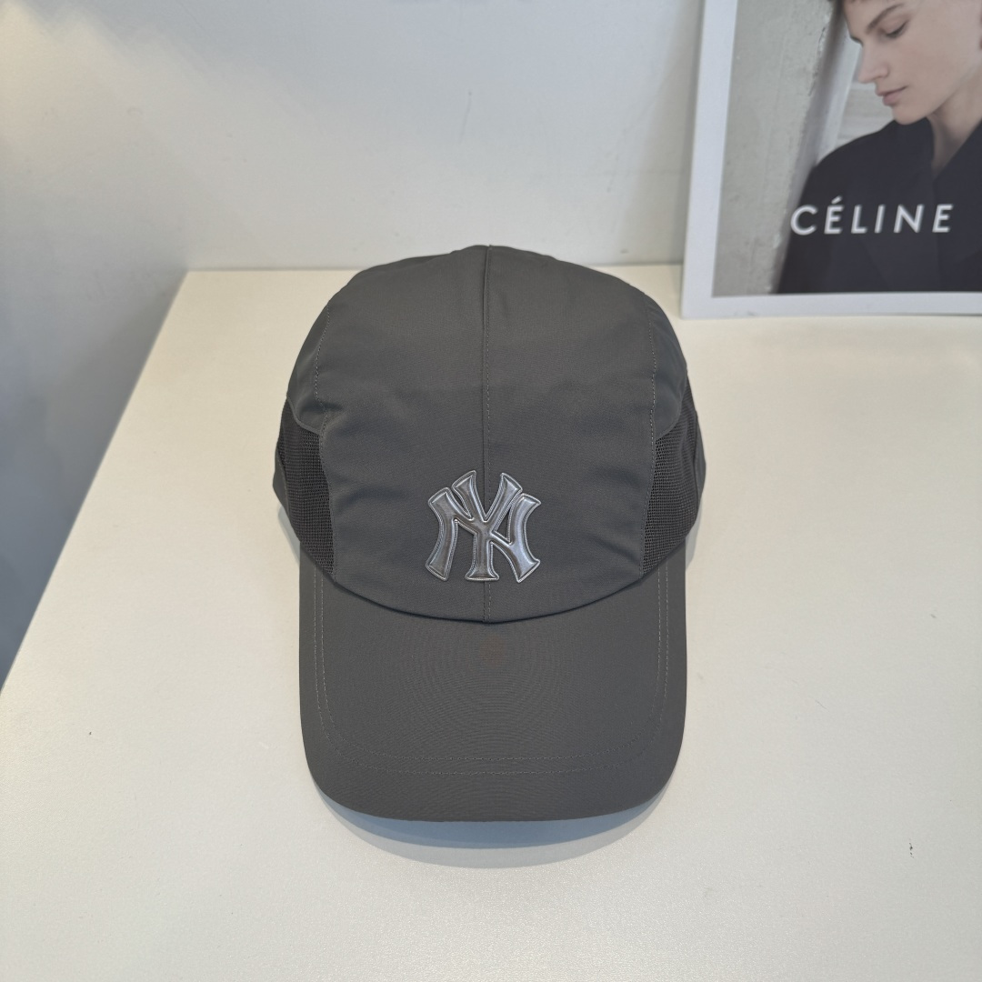 新品ꫛꫀꪝ ❥——❤专柜品质，细节就是完美MLB拼接新款 官网步上新Ny🧢，代购版本 质量看细节好！