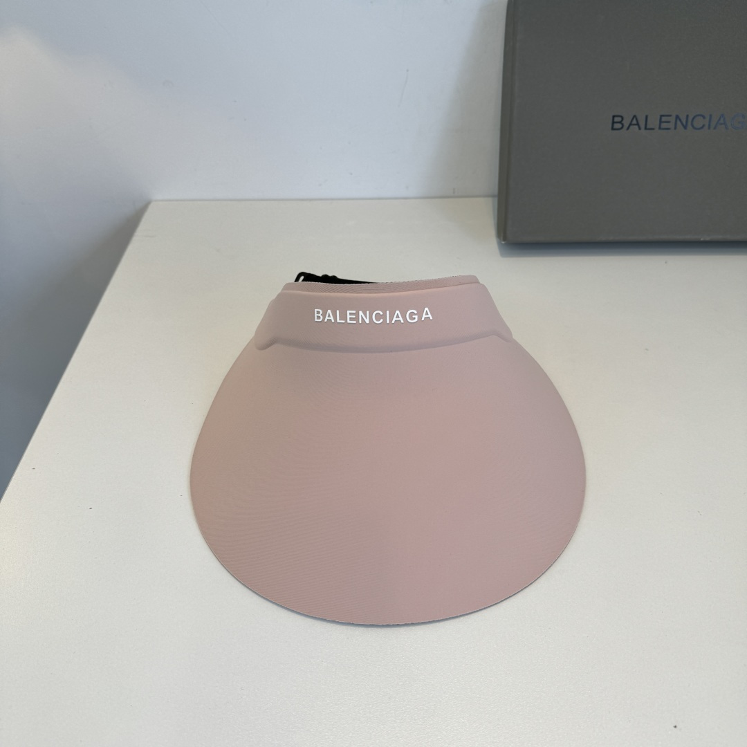 NO:883862,[Balenciaga] 2026 new model of simple empty top hat is now available for shipment. Big brand models are very easy to match, so hurry up and get it!  hat straw hat bucket hat baseball cap, hat, balenciaga, espadrilles, hats19860909【巴黎世家】2026新款简约空顶帽 新款出货,大牌款超好搭配,赶紧入手！帽子草帽渔夫帽棒球帽,帽子,balenciaga,espadrilles,hats,hat