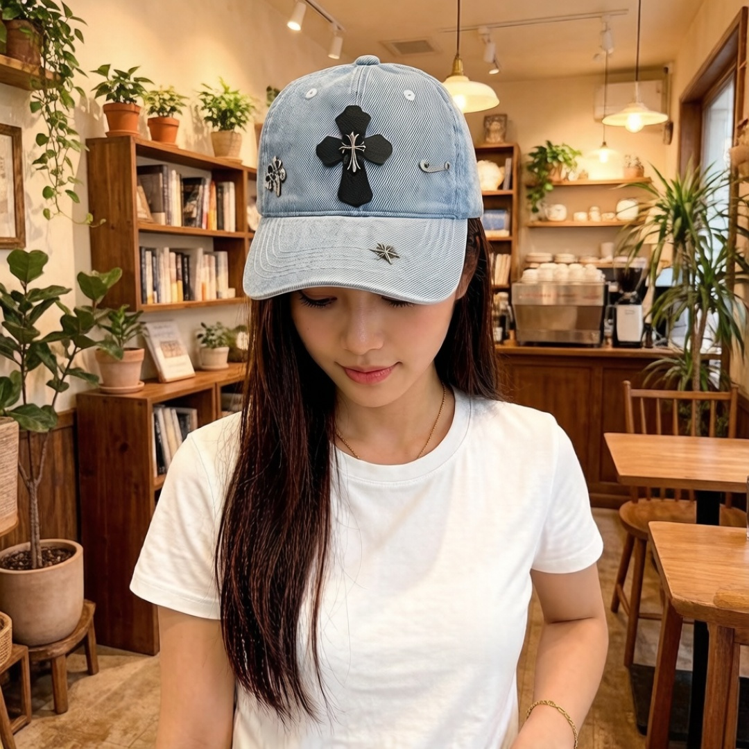 NO:824961,Kroxin baseball cap has super good texture, standard external line positioning, fine workmanship, simple and elegant, low price and high volume!  Hats, straw hats, bucket hats, baseball caps, hats, chrome hearts, espadrilles, hats19860909克罗心 棒球帽 质感超好,外部线条定位标准,做工精细,简约大气低价走量！ 帽子草帽渔夫帽棒球帽,帽子,chrome hearts,espadrilles,hats,hat