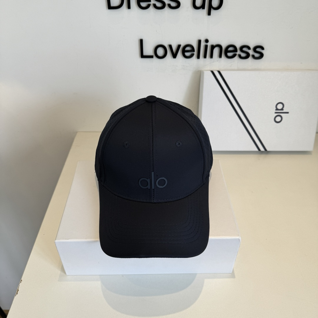 NO:865347,The new alo baseball cap is heavy-duty to create a high-end atmosphere, and it is a versatile style that is popular!  hats straw hat bucket hat baseball cap, hat, espadrilles, hats19860909新款alo 棒球帽,重工打造高端大气,百搭款跑量！帽子草帽渔夫帽棒球帽,帽子,espadrilles,hats,hat