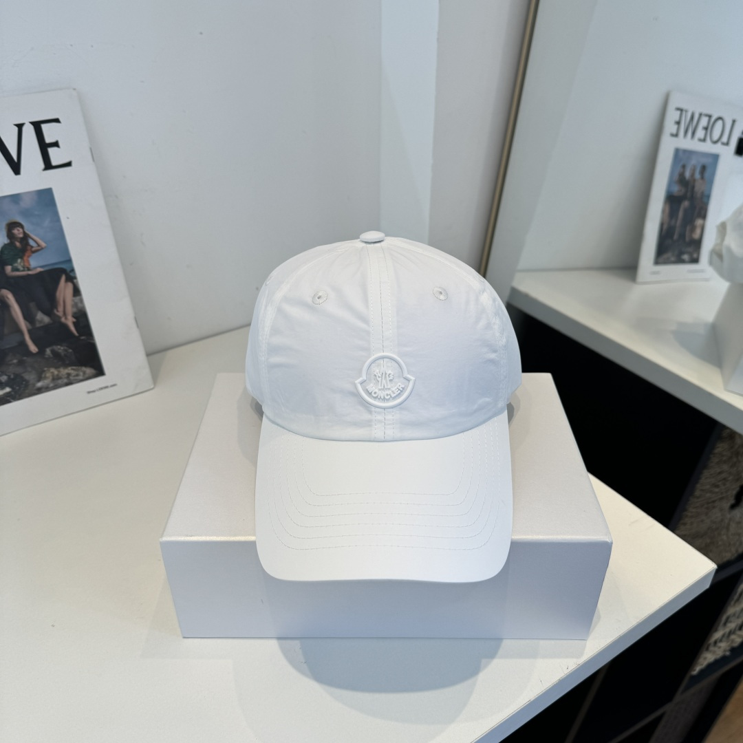 NO:883890,MONCLER Mouth Mouth Mask is of good quality, high-end and elegant, super hot and has a great texture. It is very easy to match when out on the street!  Fashion trends!  A must-have item for going out, the same style for men and women, get it now!  Hats, straw hats, bucket hats, baseball caps, hats, Moncler, espadrilles, hats19860909MONCLER蒙口 好品质高端大气,超火爆质感很赞,出街超好搭配！时尚潮流！出门必备单品,男女同款快快入手哦！帽子草帽渔夫帽棒球帽,帽子,Moncler,espadrilles,hats,hat