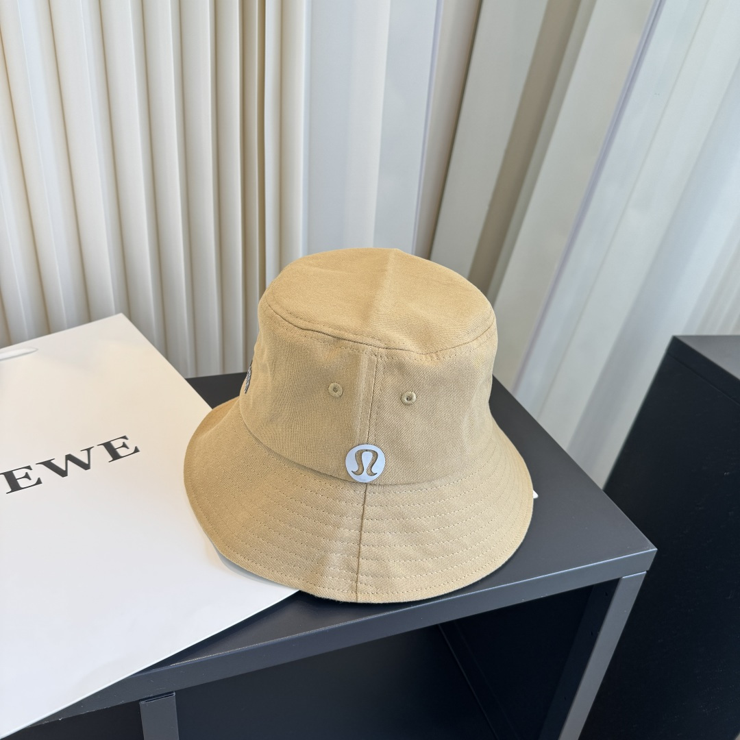 LULULEMON渔夫帽 爱健身的集美们一定听过的lulu~ 非常适合多巴胺的你 颜色齐全赶快入手。