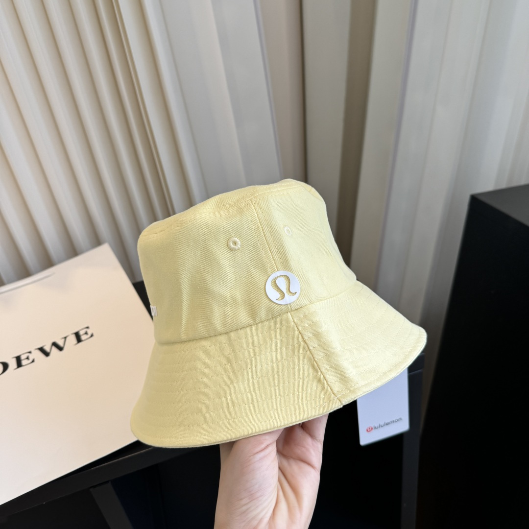 LULULEMON渔夫帽 爱健身的集美们一定听过的lulu~ 非常适合多巴胺的你 颜色齐全赶快入手。