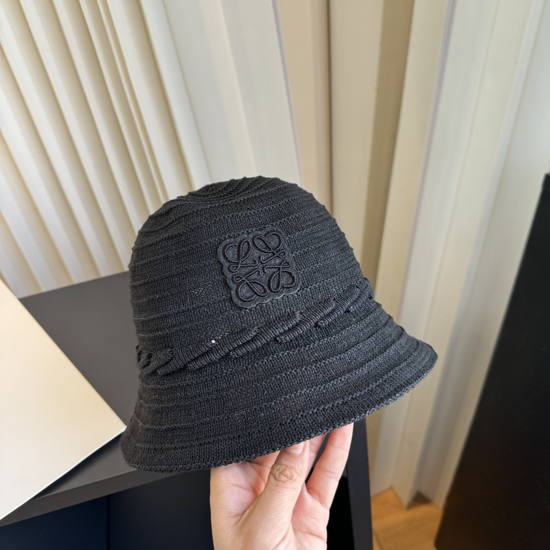 罗意威 编织渔夫帽，LOEWE新款原版原标设计，质感超好，外部线条定位标准，做工精细，简约大气低价走量！