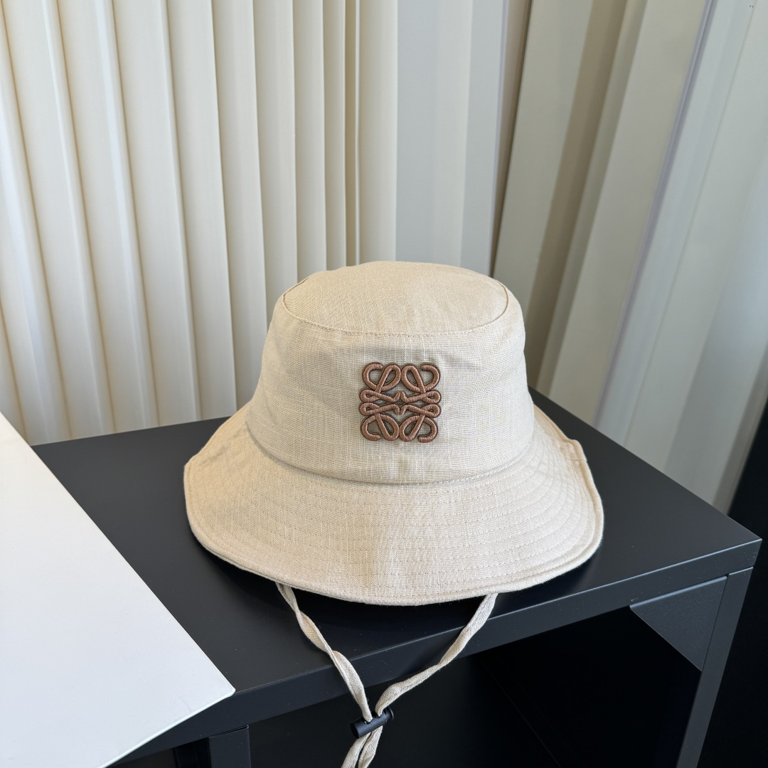 罗意威 新款渔夫帽，LOEWE新款原版原标设计，质感超好，外部线条定位标准，做工精细，简约大气低价走量！