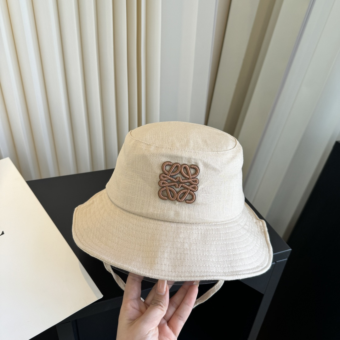 罗意威 新款渔夫帽，LOEWE新款原版原标设计，质感超好，外部线条定位标准，做工精细，简约大气低价走量！