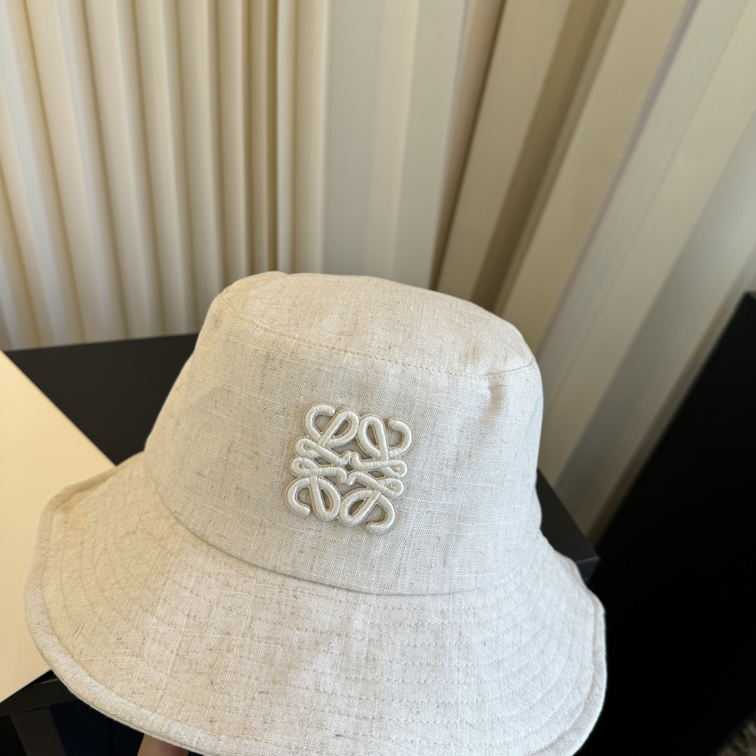罗意威 新款渔夫帽，LOEWE新款原版原标设计，质感超好，外部线条定位标准，做工精细，简约大气低价走量！