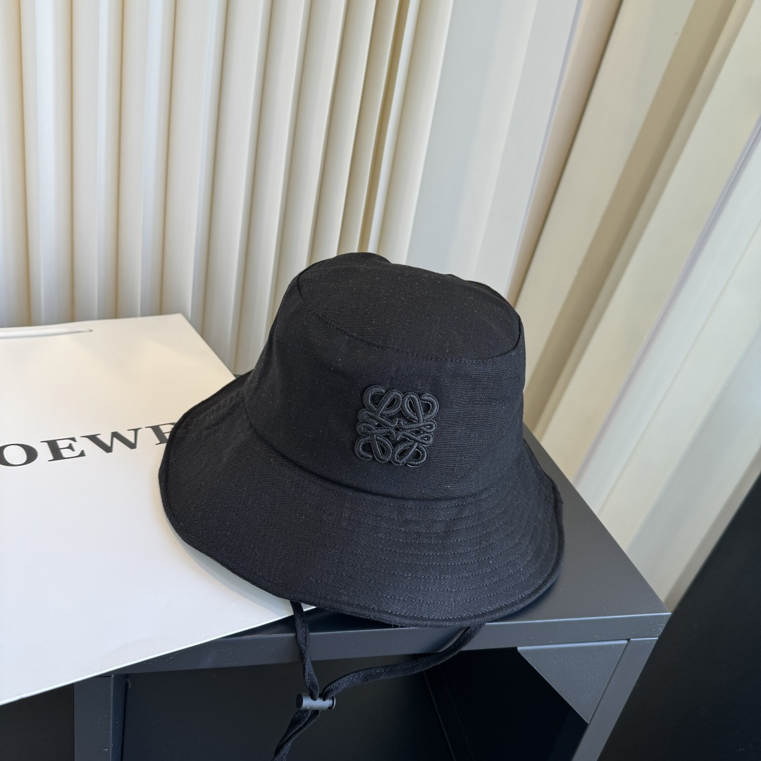 罗意威 新款渔夫帽，LOEWE新款原版原标设计，质感超好，外部线条定位标准，做工精细，简约大气低价走量！