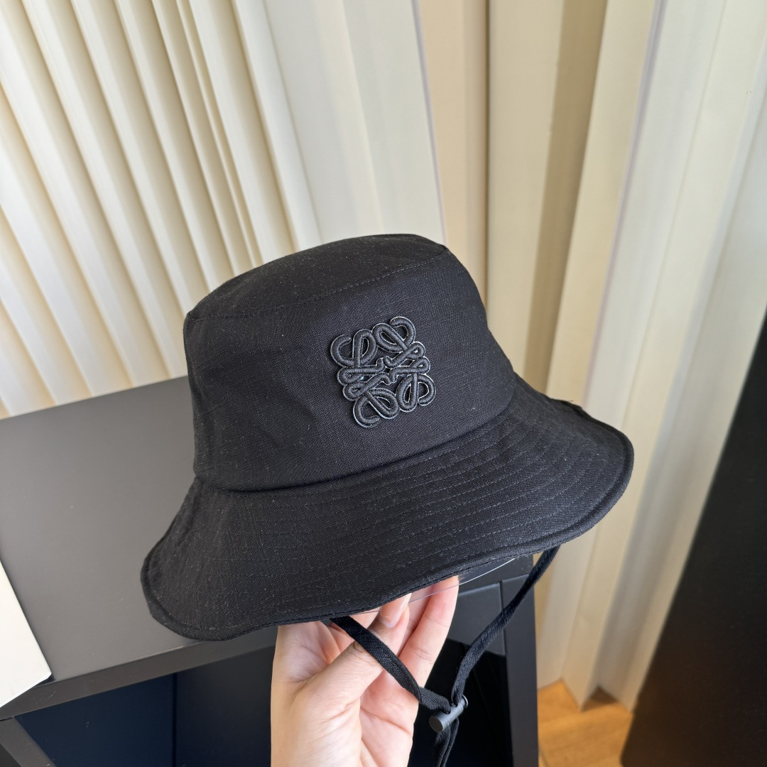 罗意威 新款渔夫帽，LOEWE新款原版原标设计，质感超好，外部线条定位标准，做工精细，简约大气低价走量！