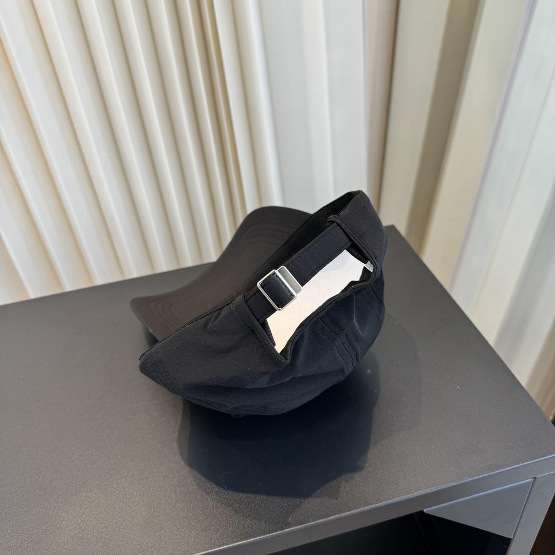 保罗🧢官网新品，棒球帽 原单品质火爆来袭 🔥🎩 工艺非常精美 高档大气上档次！低调奢华，方便携带！跑量！