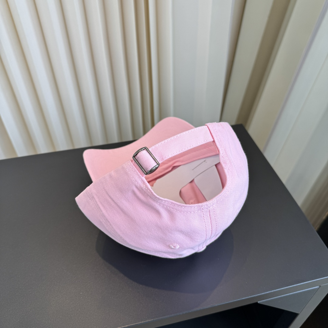 保罗🧢官网新品，棒球帽 原单品质火爆来袭 🔥🎩 工艺非常精美 高档大气上档次！低调奢华，方便携带！跑量！