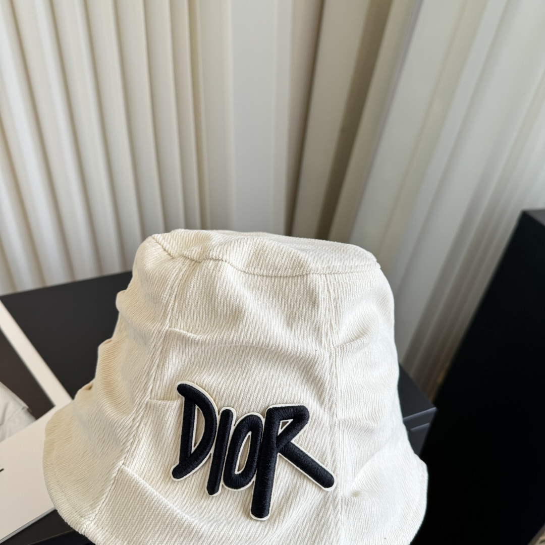 【DIOR迪奥】新款走量简约渔夫帽，新款出货，大牌款超好搭配，赶紧入手！