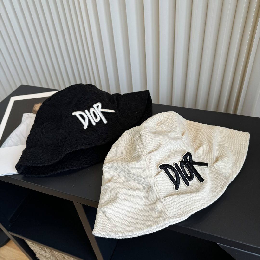 【DIOR迪奥】新款走量简约渔夫帽，新款出货，大牌款超好搭配，赶紧入手！