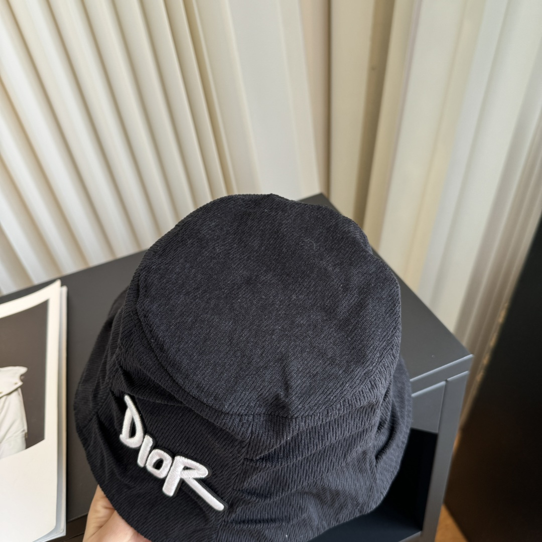 【DIOR迪奥】新款走量简约渔夫帽，新款出货，大牌款超好搭配，赶紧入手！