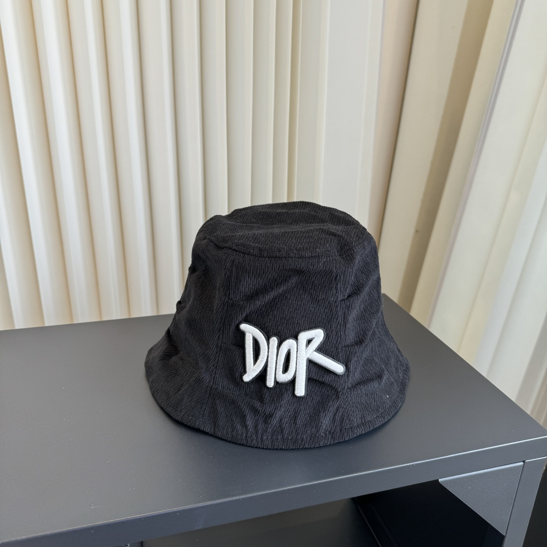 【DIOR迪奥】新款走量简约渔夫帽，新款出货，大牌款超好搭配，赶紧入手！