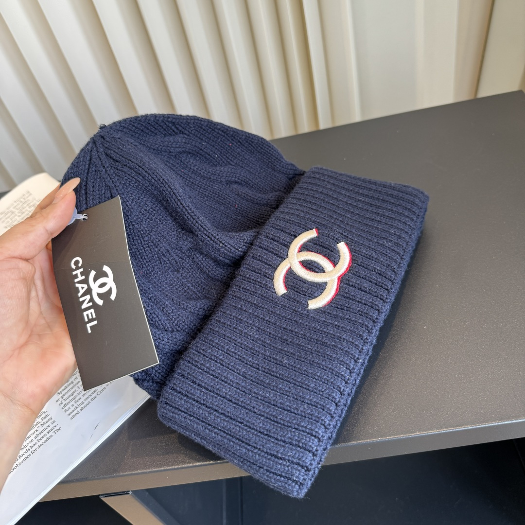 CHANEL Cable Knit CC Embroidered Cuffed Beanie
