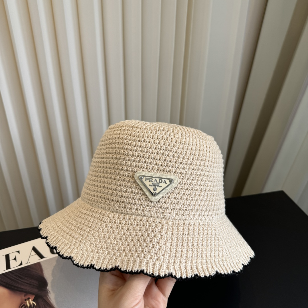 普拉达 PRADA 新品编织渔夫帽 代购版本！时尚潮流，高端做工！非一般的品质，细节看实拍哦