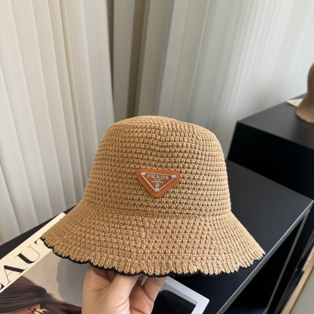 普拉达 PRADA 新品编织渔夫帽 代购版本！时尚潮流，高端做工！非一般的品质，细节看实拍哦