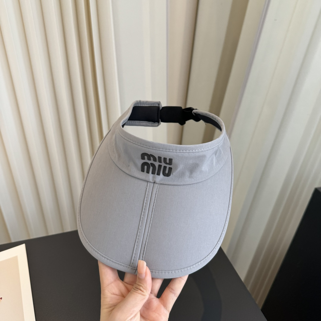 谬谬miumiu 春夏新款空顶帽，原版做工细致质量超赞！