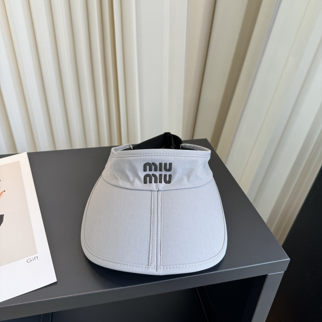 谬谬miumiu 春夏新款空顶帽，原版做工细致质量超赞！