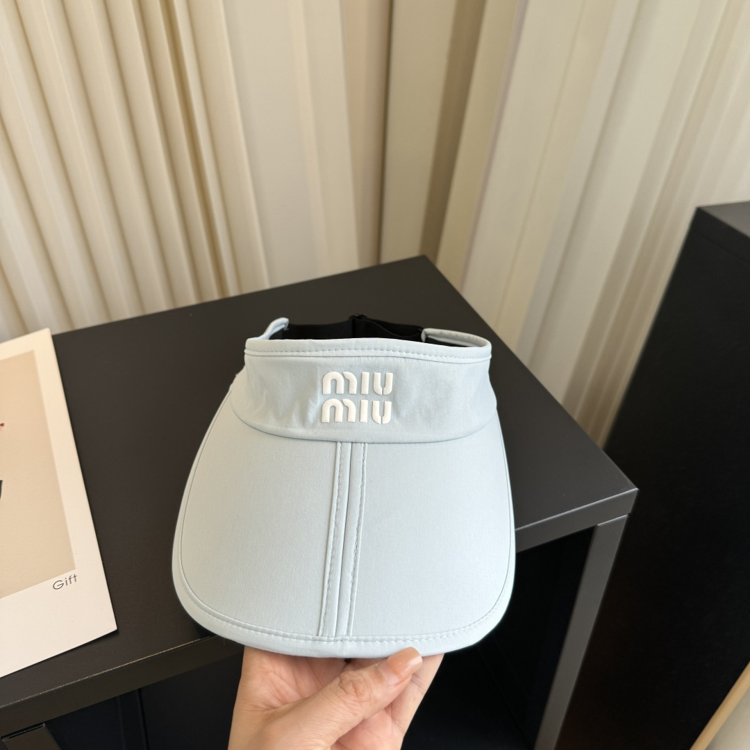 谬谬miumiu 春夏新款空顶帽，原版做工细致质量超赞！