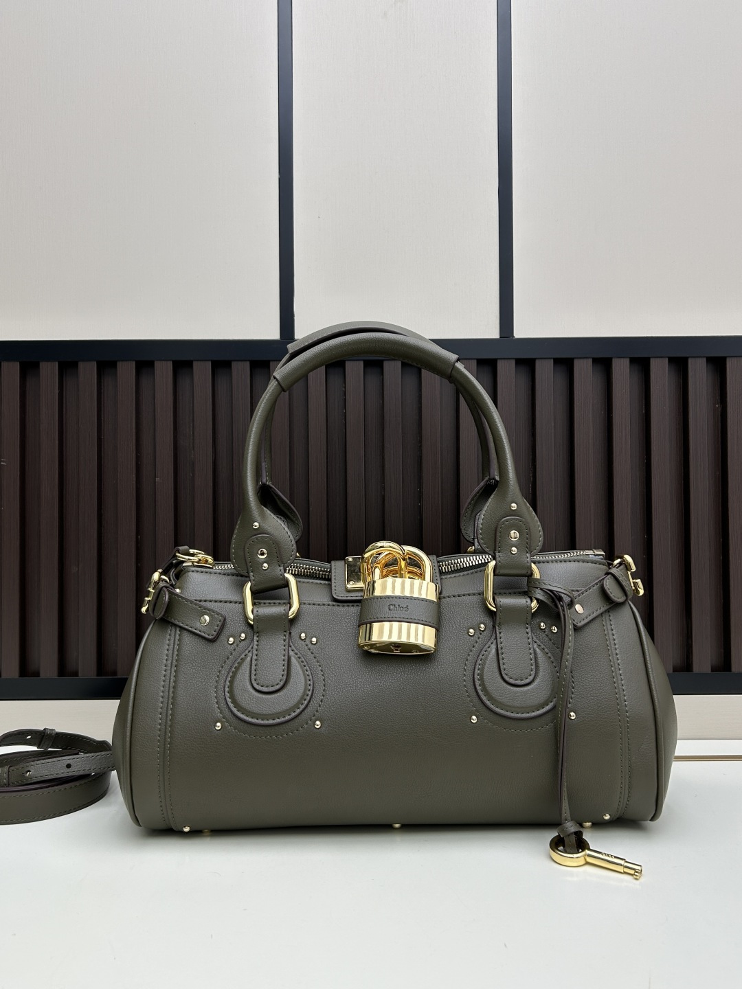 _dhg9sBHXCuJClRboDE_hQ8I6i03HqCvpM2ty_xw