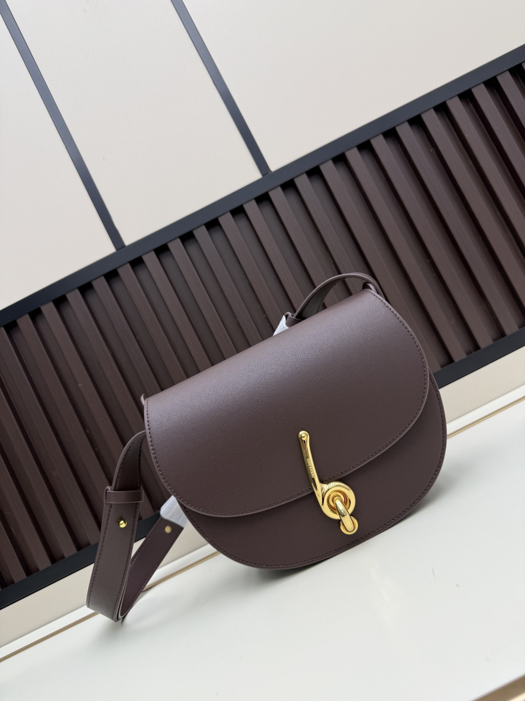 批530¥ 配礼盒🎁,26年新款BURBERRY女士斜跨或单肩包,牛皮材料,1H8936尺寸:24 X20.5 X8 C M